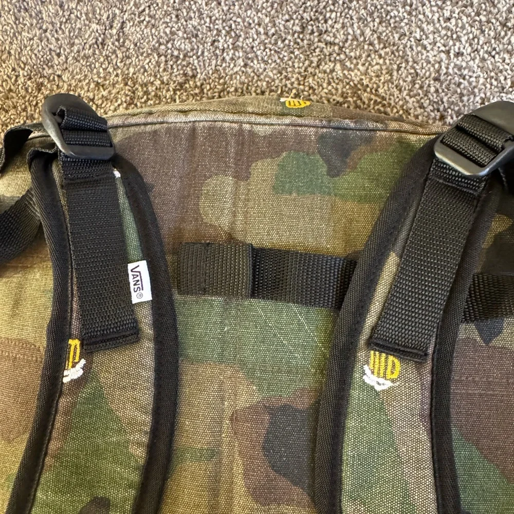 Vans Green Camouflage Backpack with Beer Mug Design - Picture 12 of 12